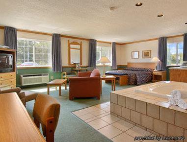 Super 8 By Wyndham Sheldon Interior foto