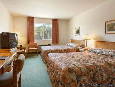 Super 8 By Wyndham Sheldon Quarto foto